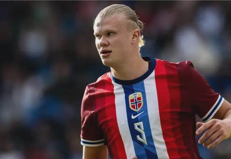 鲍曼：“点球杀手”是怎么炼成的 对500场里程碑感到惊讶（鲍曼谈点球绝活如何练成：对500场里程碑感到意外）