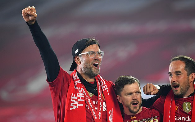 麦克托米奈：无论我是否进球，教练对我的要求都非常高（麦克托米奈：无论是否破门，教练对我要求始终严格）