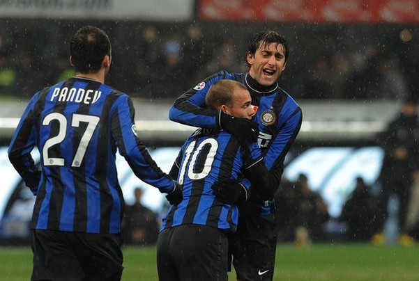 混团世界杯：国乒狂轰8-0横扫韩国！双王、栋曼立功，孙颖莎休战（混团世界杯：国乒8-0零封韩国！双王、栋曼发威，孙颖莎轮休）