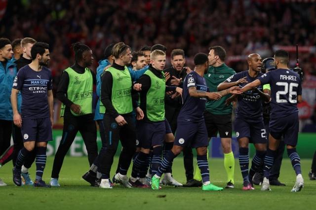 WTT总决赛：林诗栋／蒯曼1-3不敌林仲勋／申裕斌无缘决赛（林诗栋／蒯曼1-3负于林仲勋／申裕斌，WTT总决赛无缘争冠）