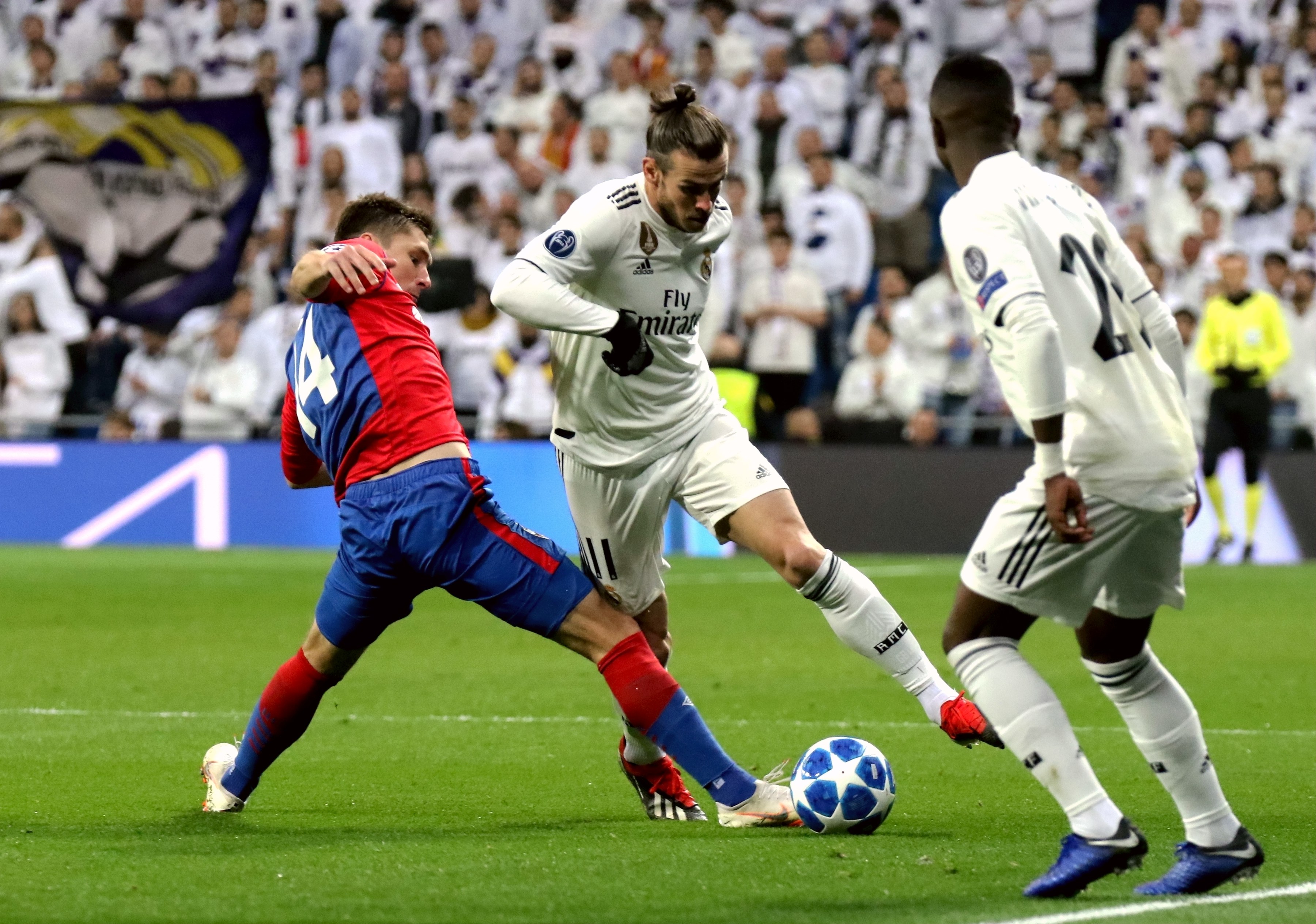 利物浦客胜国米止颓势，主角仍是不在场的萨拉赫（利物浦客场击败国米止住颓势，焦点仍是缺席的萨拉赫）