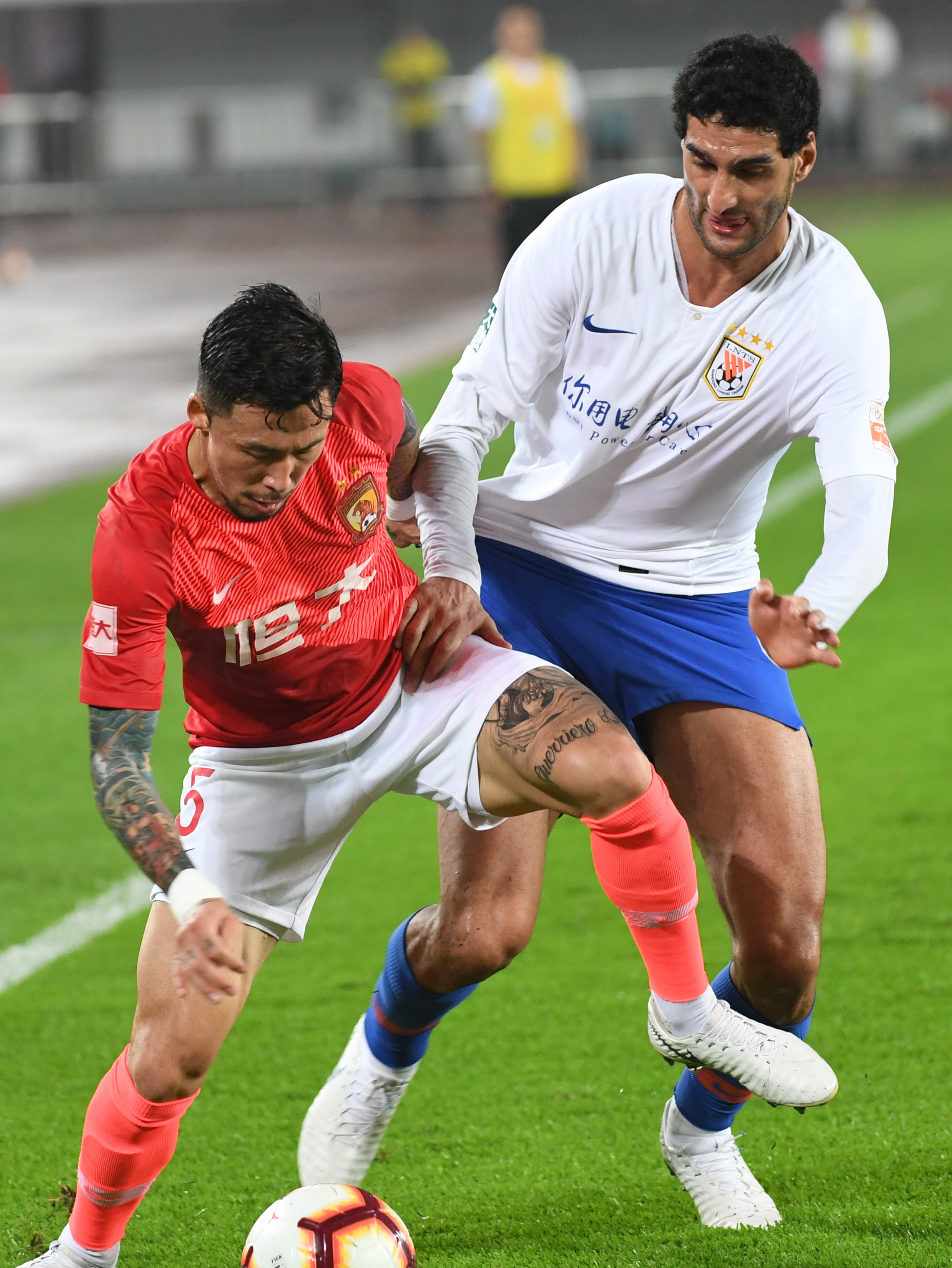 英超：阿森纳客场3-1击败莱斯特城（英超：阿森纳3-1客胜莱斯特城）