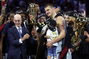 意媒：冈萨雷斯距离被马竞3200万买断还差12场西甲比赛（意媒：冈萨雷斯再踢12场西甲将触发马竞3200万买断条款）