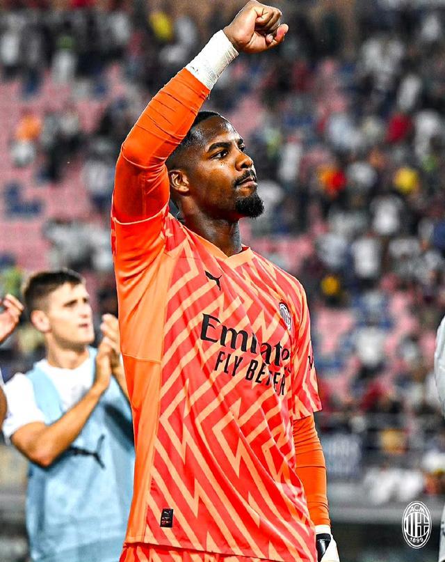 洛杉矶FC结束本赛季美职之旅，孙兴慜与梅西对决可能性破灭（洛杉矶FC本季MLS征程告终，孙兴慜与梅西交锋无望）